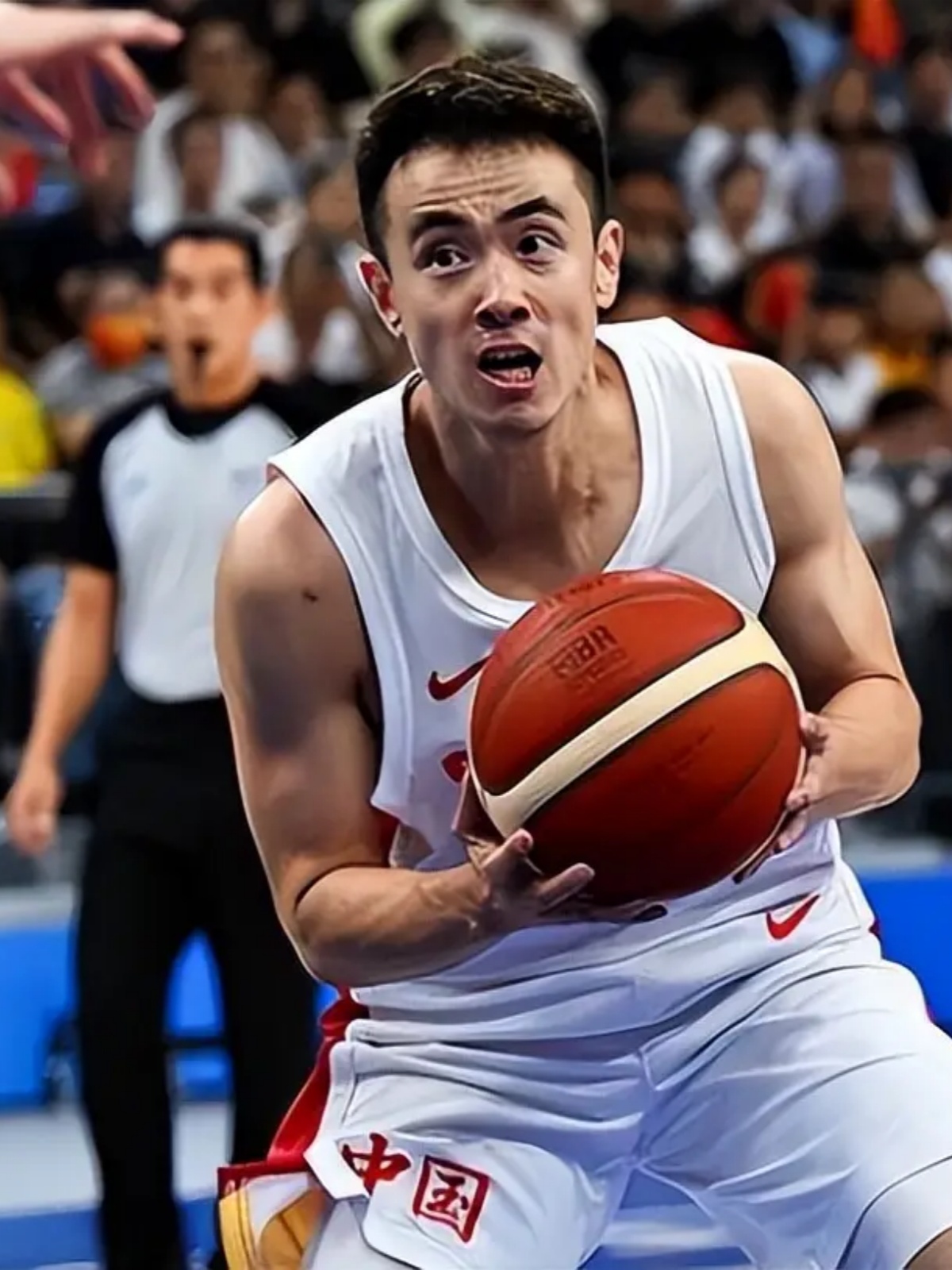 全明星赛今晚再迎强敌；丹佛掘金战术微调；主帅态度：质疑声仍在；资深球员宣示担当的简单介绍